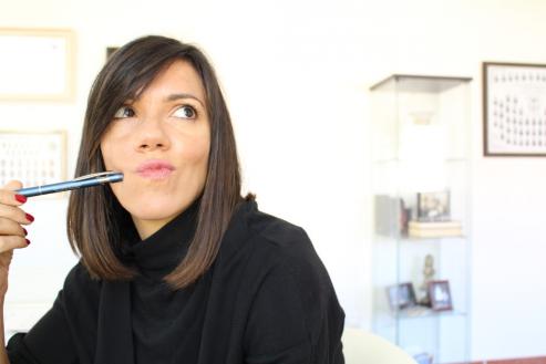 La gallega Begoña Gerpe usa YouTube para dar consejos a jóvenes abogados y clientes.