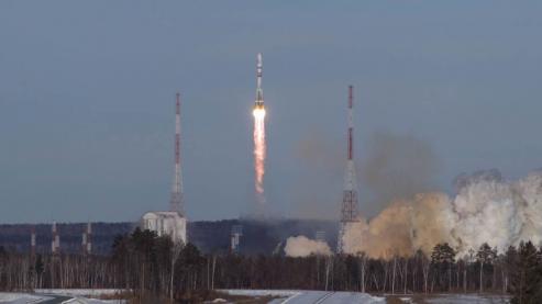 El cuarto satélite creado en Vigo inicia su viaje interestelar desde Rusia a bordo de una nave Soyuz 