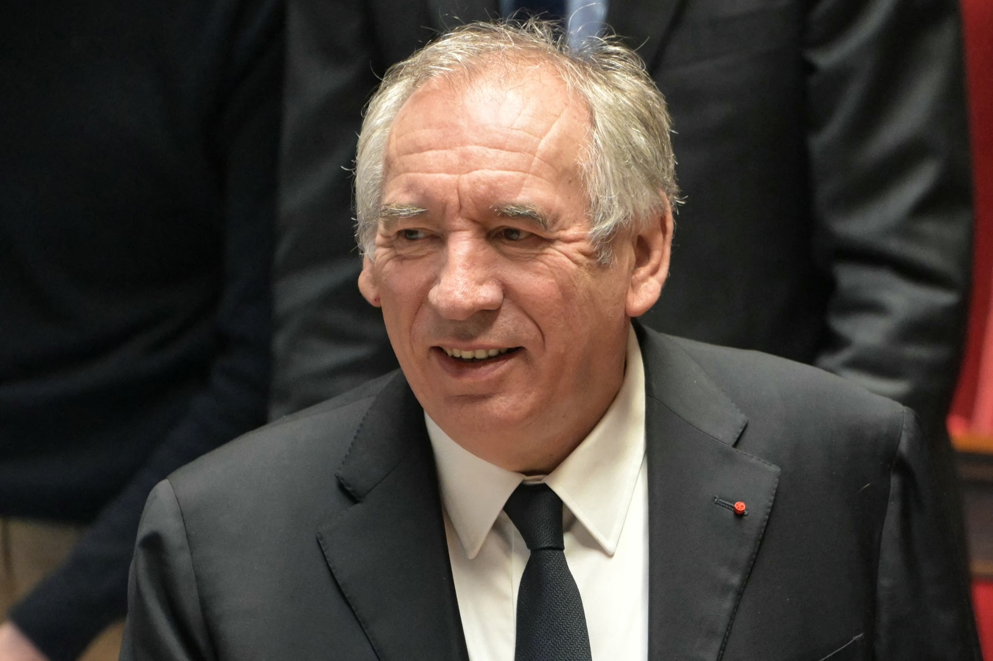 François Bayrou pierde la moción de confianza y cae el Gobierno francés
