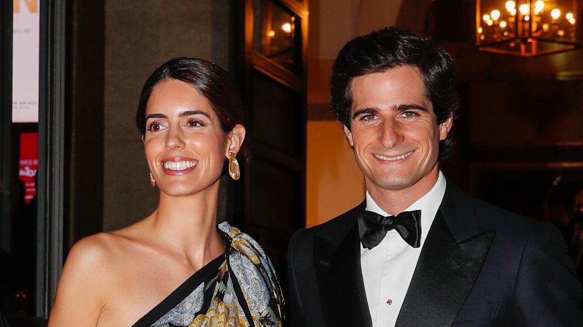 En desarrollo: los Duques de Huéscar dan la Bienvenida a su Tercer Hijo: el Tradicional Nombre que han Escogido