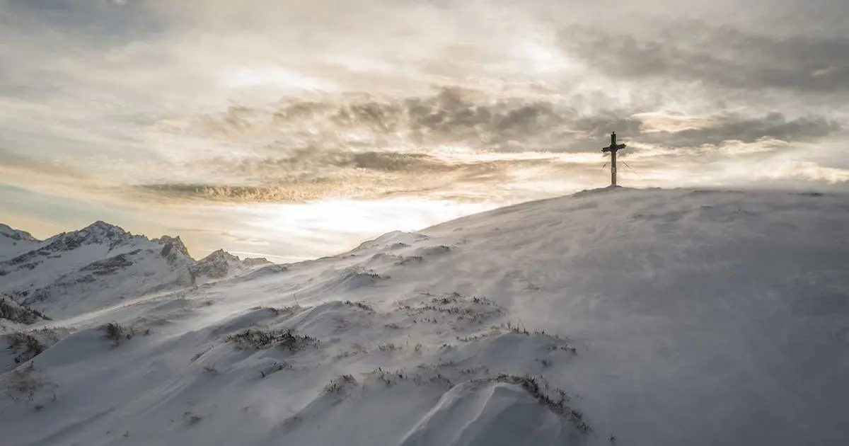 A Zarzuela viaxa ao futuro da man da intelixencia artificial