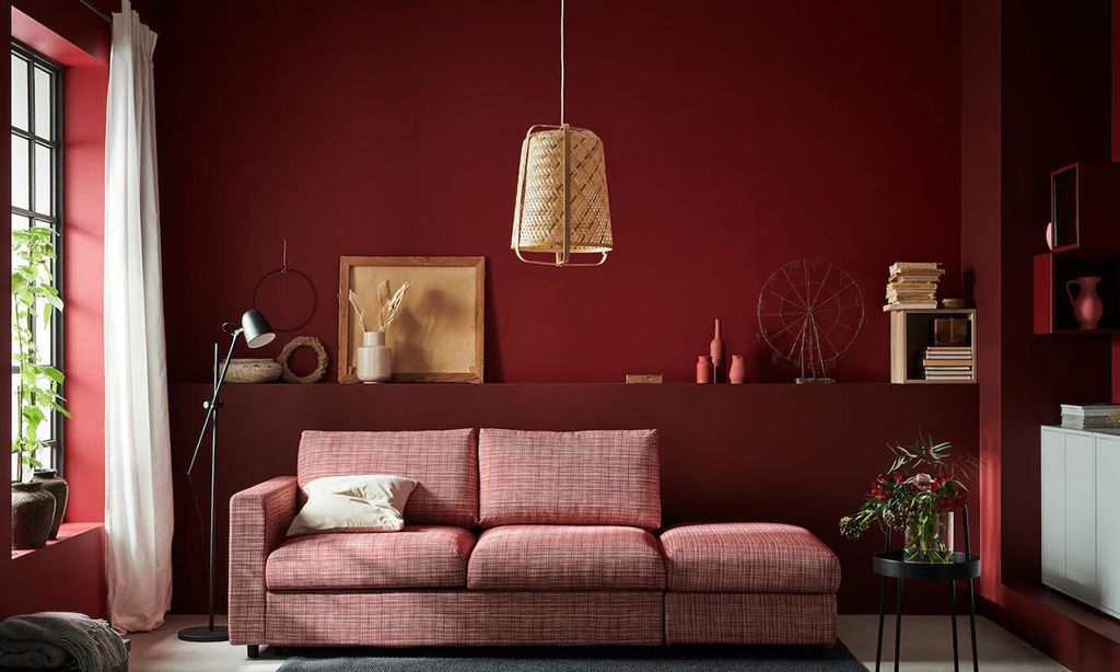 Última hora: las Paredes de Este Pueblo se Transforman en un Cuento Disney que Cambia Cada Año