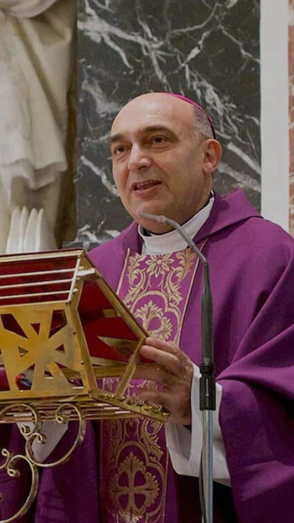 Actualidad: el Arzobispo de Valencia Hace un Llamamiento a la Unidad e Insiste en que «ahora lo Más Importante son los  Afectados» por la Dana