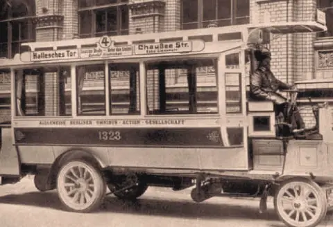 En desenvolvemento: unha camioneira española, sobre como é traballar nas estradas do noso país: «por cartos non quedas»