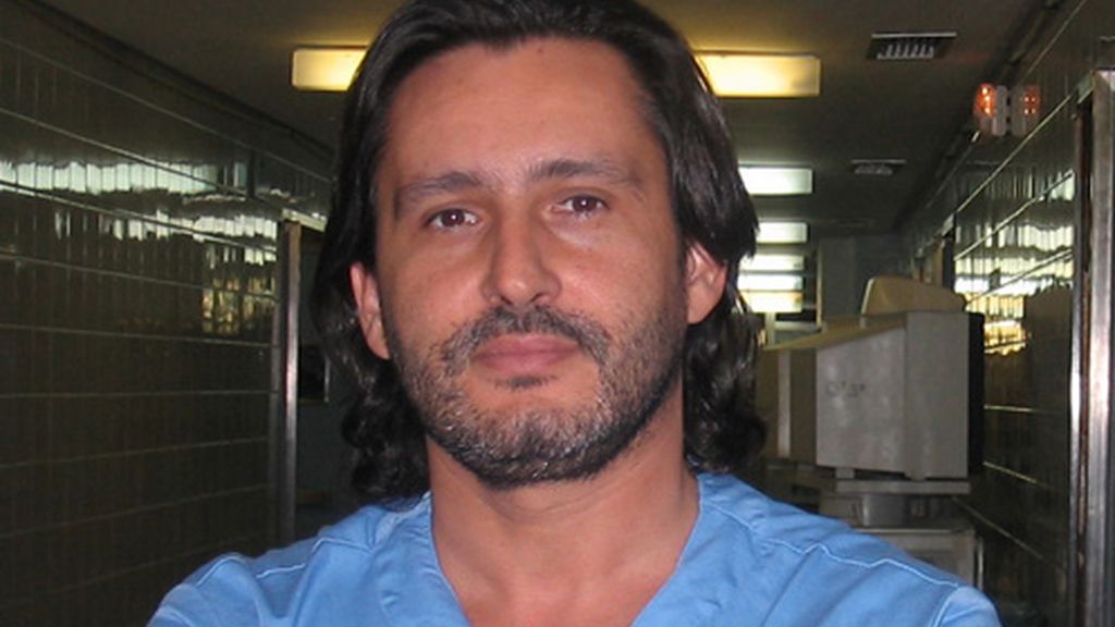 Última hora: un Cirujano Enumera Cuatro Alimentos que «envenenan Activamente» Nuestro Cuerpo: «ni Siquiera es Comida Real»