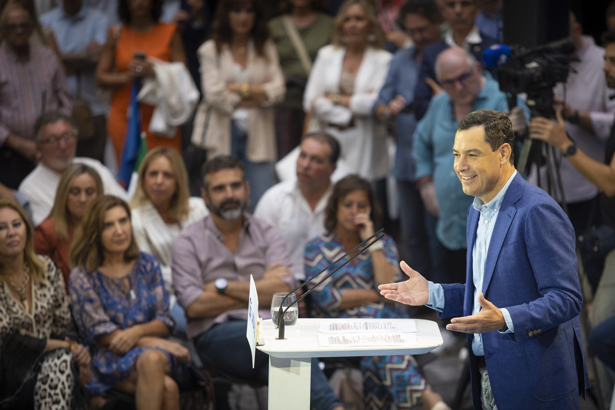 Última hora: Juanma Moreno Sobre el Cribado del Cáncer de Mama: «es un Problema Grave y se Trabaja a Contrarreloj»