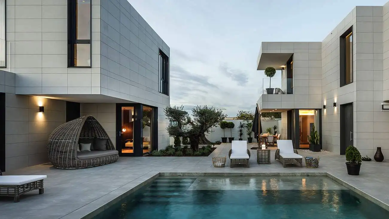 Análisis: la Lujosa Casa Prefabricada que Triunfa por su Diseño Moderno y su Precio: Tres Habitaciones y dos Baños por Menos de 65.000 Euros