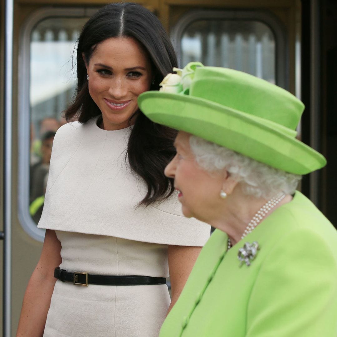 Actualidad: Harry y Meghan Markle Llevan por Primera vez a sus Hijos a un Voluntariado Antes de Acción de Gracias