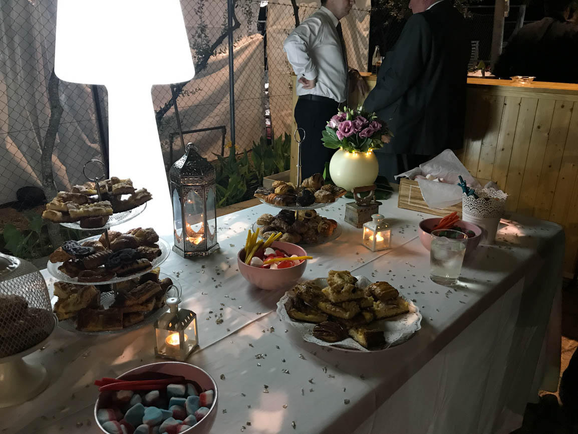 En desarrollo: el Dueño de el Ventorro no vio Preocupado ni con Prisa a Mazón, que Alargó dos Horas la Sobremesa: «fue Como un Día Normal»