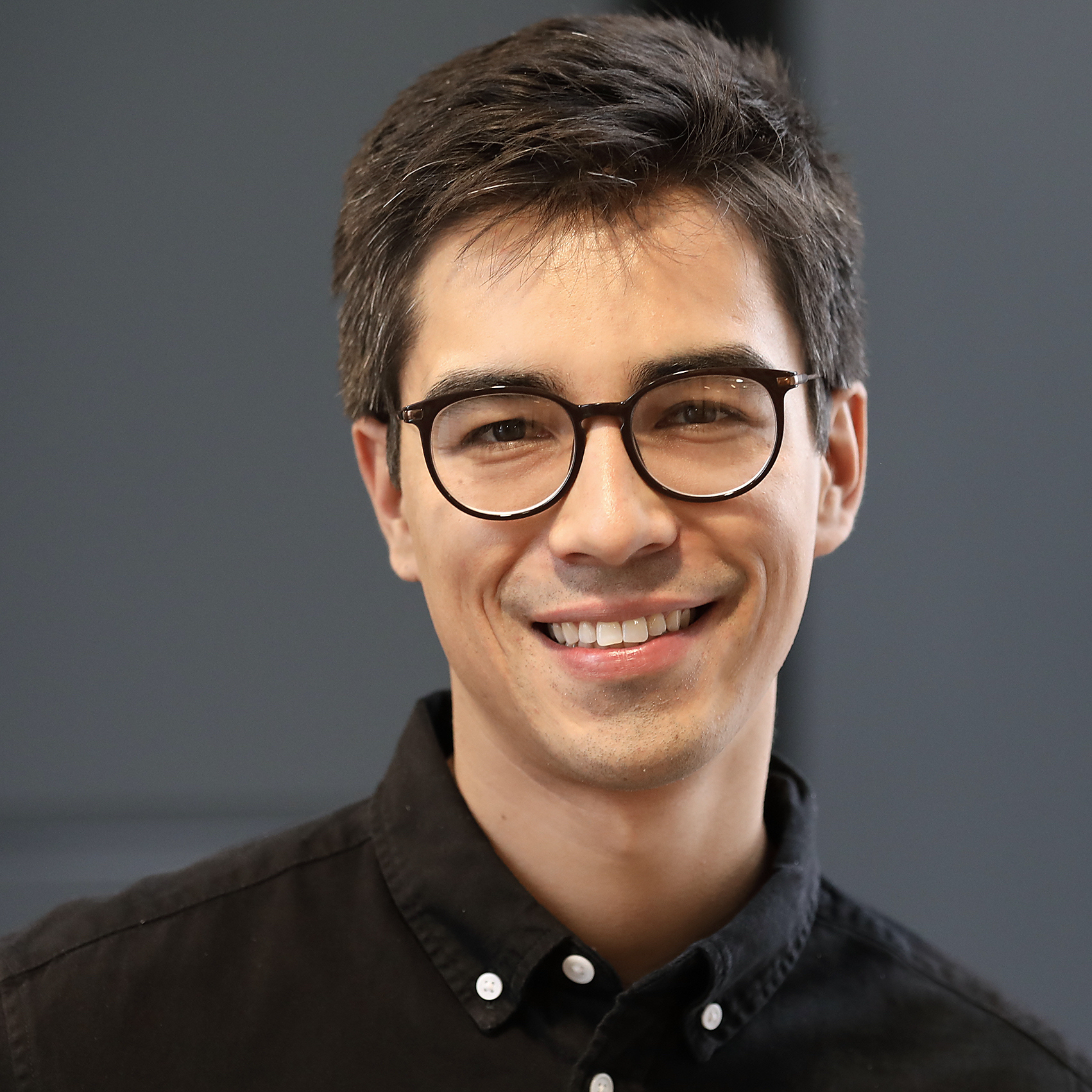 Actualidad: Diego Alburez-gutierrez, Demógrafo: «habrá Ancianos que Tengan que Cuidar a la vez de sus Padres y de su Nieto»