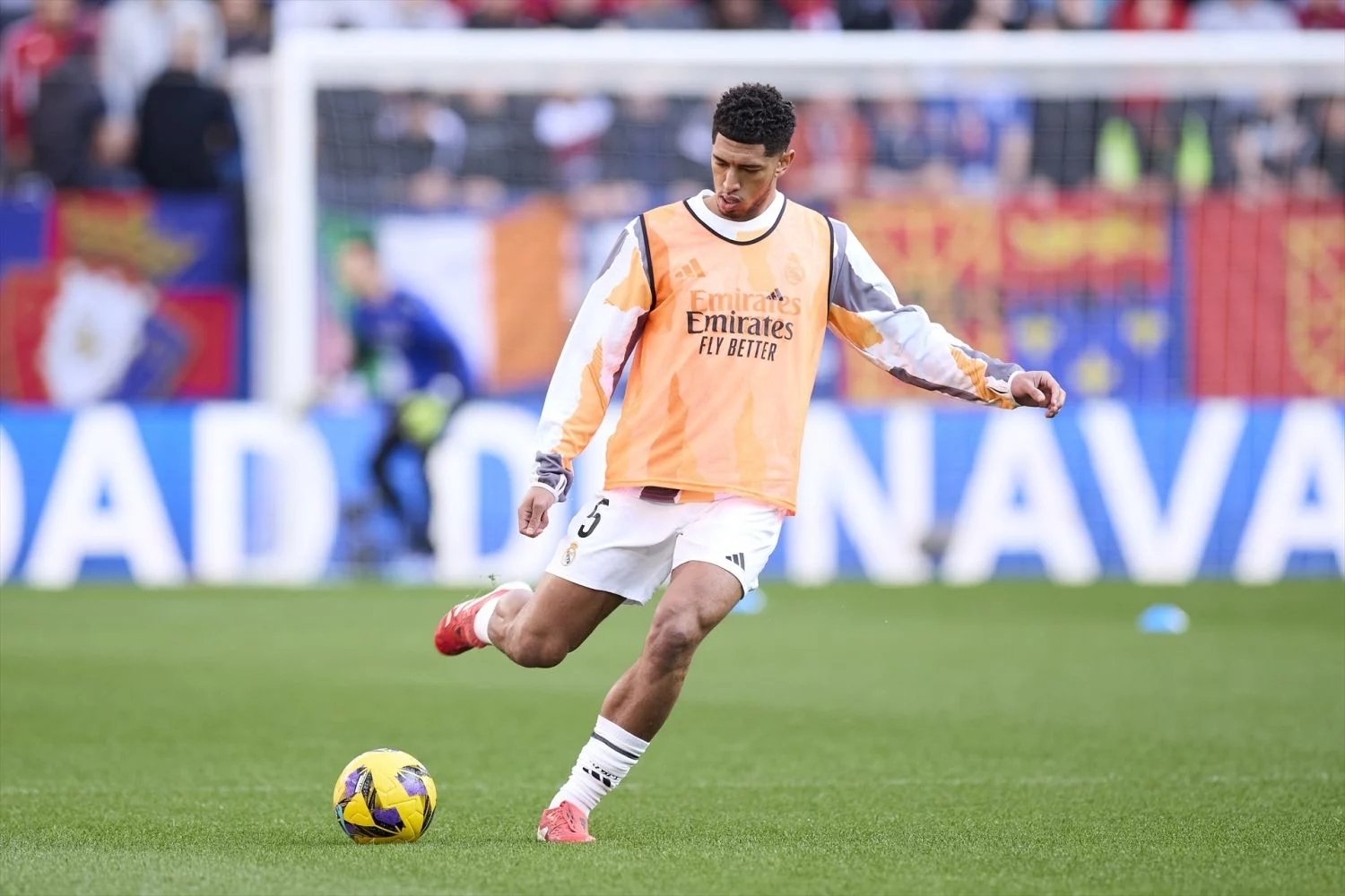 En desarrollo: el Acta de Munuera Montero Relata la Advertencia de Suspensión del Derbi Sevilla – Betis