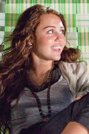 Última hora: Miley Cyrus y Maxx Morando se Comprometen Tras Cuatro Años de Relación