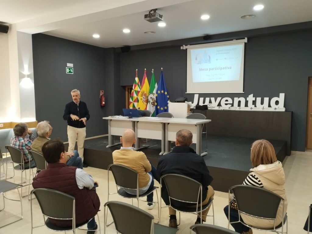 En desarrollo: el Ayuntamiento de Cabra Avanza un Primer Borrador del Plan Especial Para Regular las Plantas de Energías Renovables