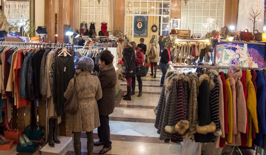 Actualidad: Mercadillo del Gato de Navidad en Madrid: Fechas, Horarios, Dónde Está y Qué Productos Venden