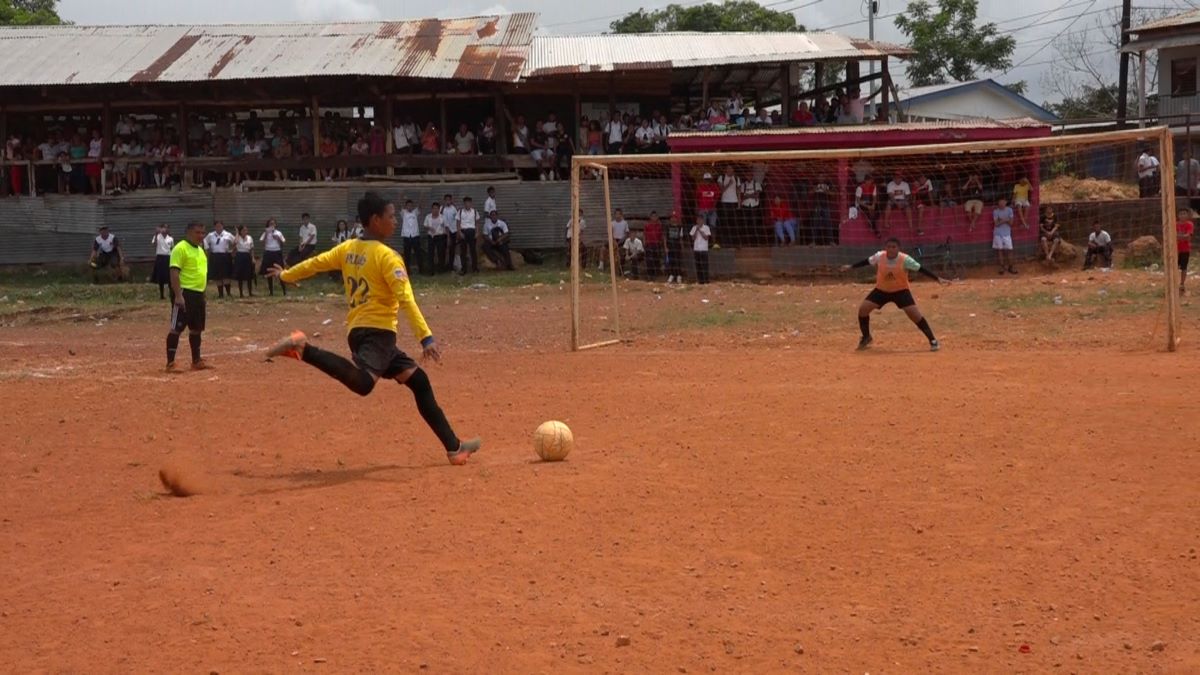 Actualidad: «y Tú, ¿juegas en Catalán?»: los Colegios Reparten Cartas de Reyes en las que se les Incita a Usar la Lengua Autonómica