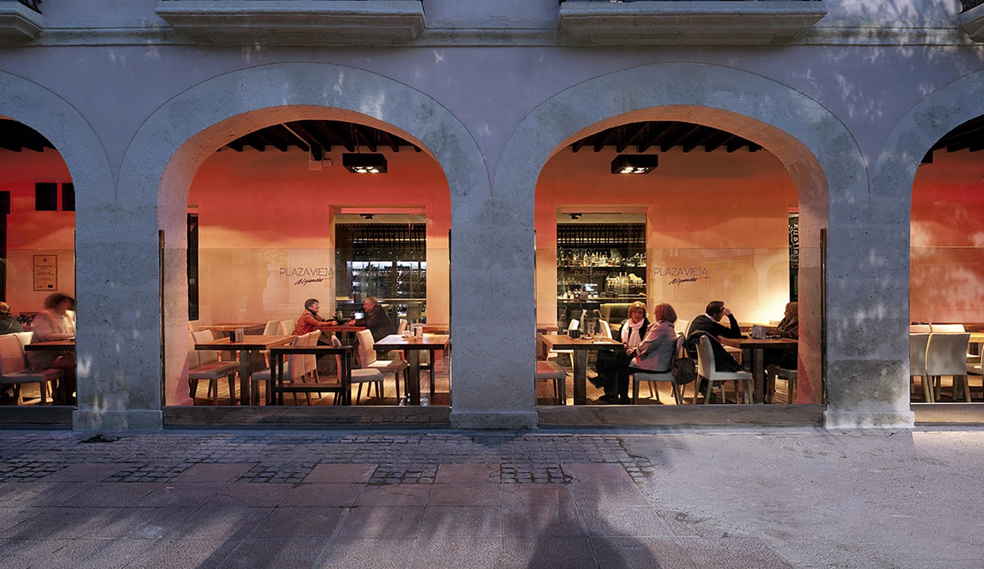 En desarrollo: la Plaza Vieja de Almería Recupera la Celebración del Pendón Para Conmemorar el 536 Aniversario de la Conquista de la Ciudad por los Reyes Católicos