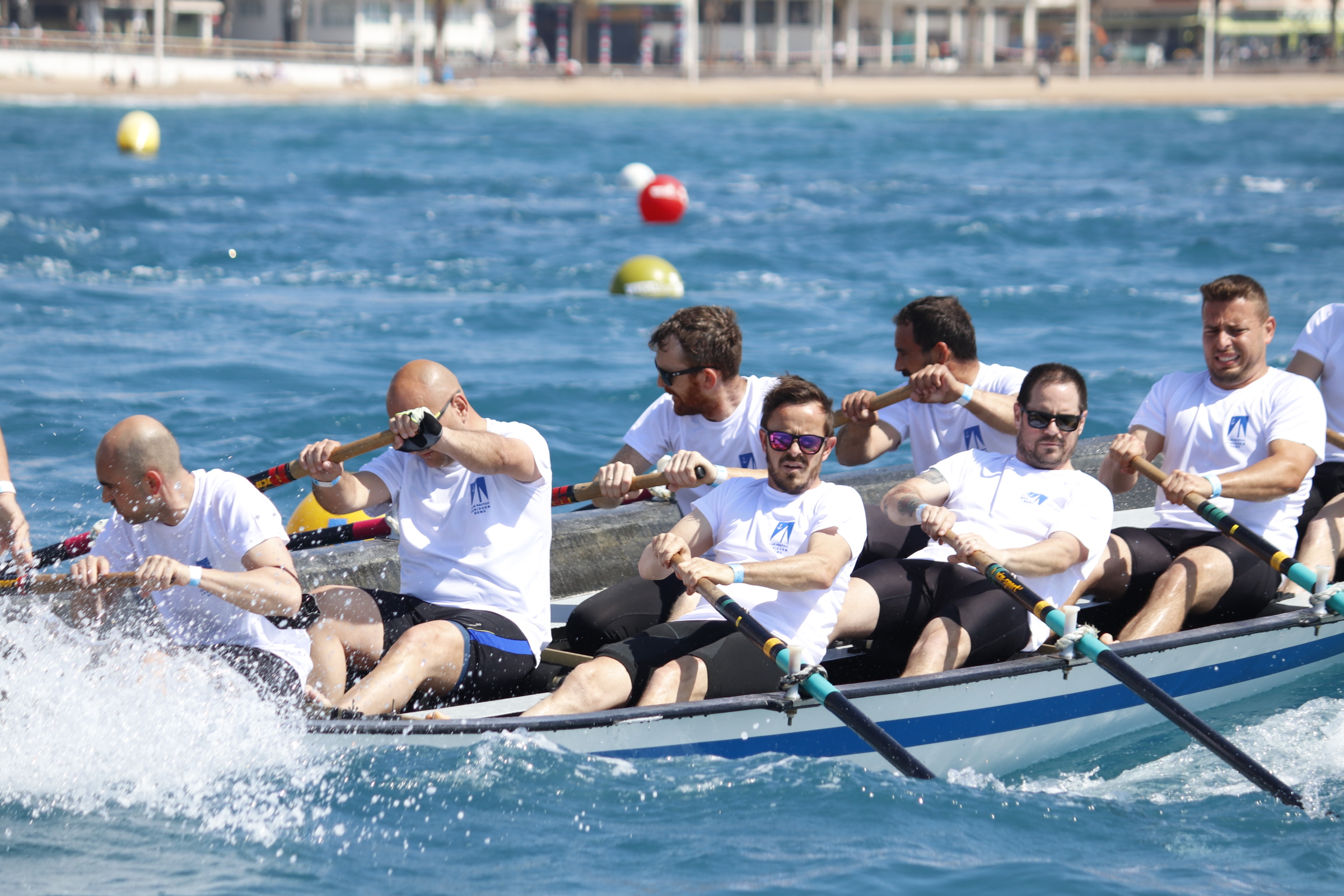 Actualidad: Doblete del Club Náutico Sevilla en la Primera Regata de la Liga Nacional de Remo Olímpico Tradicional