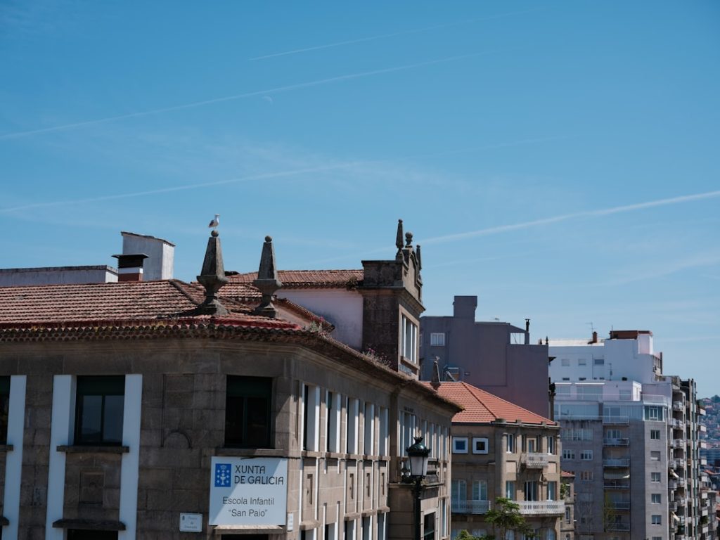TÍTULO: Luis Tosar, un home debaixo dun par de cellas - Galicia Universal
