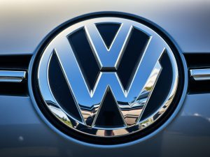 Volkswagen anuncia 50.000 despidos en Alemania hasta 2030 ante la caída de ganancias y la presión internacional