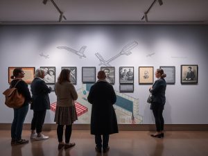 Afundación inaugura en A Coruña la exposición "Outras miradas posibles" para visibilizar a creadoras históricas