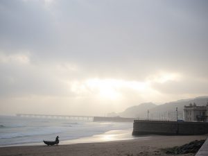 El tiempo en Sanxenxo: niebla matinal y cielo cubierto, máxima de 13 ºC y leve probabilidad de tormenta por la tarde