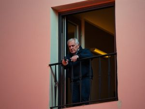 Un hombre muere de un disparo cuando estaba en un balcón en Alicante