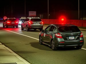 Coches de afeccionados do Lyon amanecen coas rodas pinchadas nas inmediacións de Balaídos tras os incidentes do partido