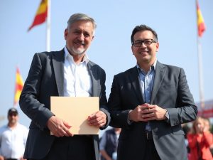 Feijóo acompaña a Mañueco en el cierre de campaña y carga contra Vox por frenar la alternativa a Sánchez