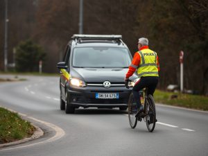 Investigado un conductor por huir tras atropellar a un ciclista en O Pino