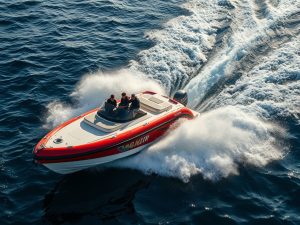 Así es el velero de competición que el Ministerio de Defensa ha comprado por un millón de euros para el Rey y se estrena