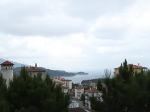 El tiempo en Cervo: cielos cubiertos, lluvias débiles y viento que aumentará la sensación de frío