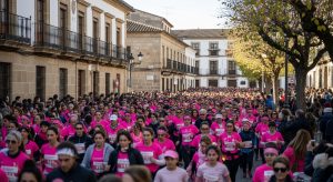 A Valenzá se tiñó de rosa en la III Carreira pola Igualdade con más de 400 participantes