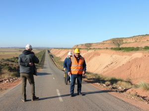 El PSOE denuncia el retraso de las obras de la senda peatonal de Tomeza