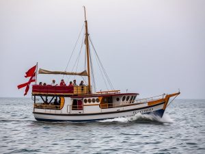 Una expedición de O Barco acompañó al actor barquense en el Calderón durante "Houdini, un musical mágico"