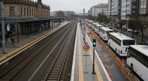 Renfe prepara desvíos por estrada entre A Coruña e Santiago por obras na estación herculina