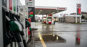 Os prezos do diésel caen con forza en Pontevedra tras a rebaixa fiscal: do centenar de estacións, apenas unha supera os 2 euros