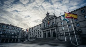 A Xunta anuncia un plan de 150 millóns para paliar "os efectos da guerra" e abre un novo choque co BNG