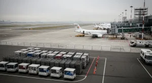 O peche de Lavacolla obriga a reajustar a economía santiaguesa: menos viaxeiros, pernoitas e maiores custos