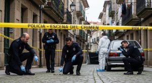 Os veciños presos polo crime dunha muller en Galicia teríana amordazado, atado e espido de cintura para abaixo.