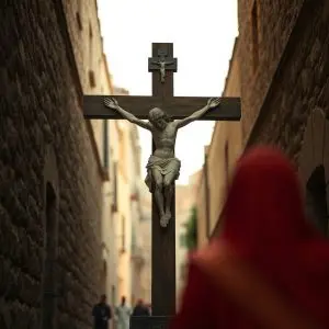 El Vía Crucis Magno desborda las calles de Córdoba y belleza