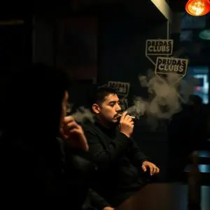 Desmantelan club de fumadores tapadera de drogas en Alicante