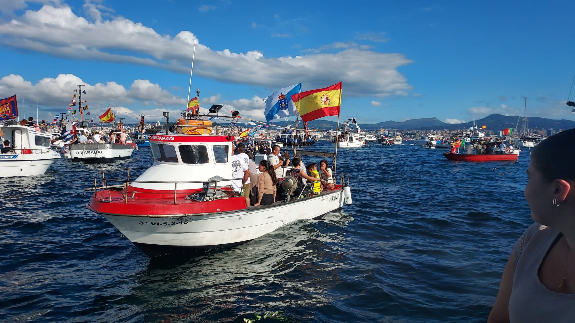Cangas rinde emotivo homenaje a las gentes del mar en el Día de la Virgen del Carmen