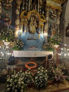 Altar Del Carmen