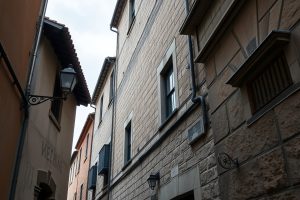 Una caída desde un tejado en Betanzos: diez años de batalla legal que acabaron con la carrera de una