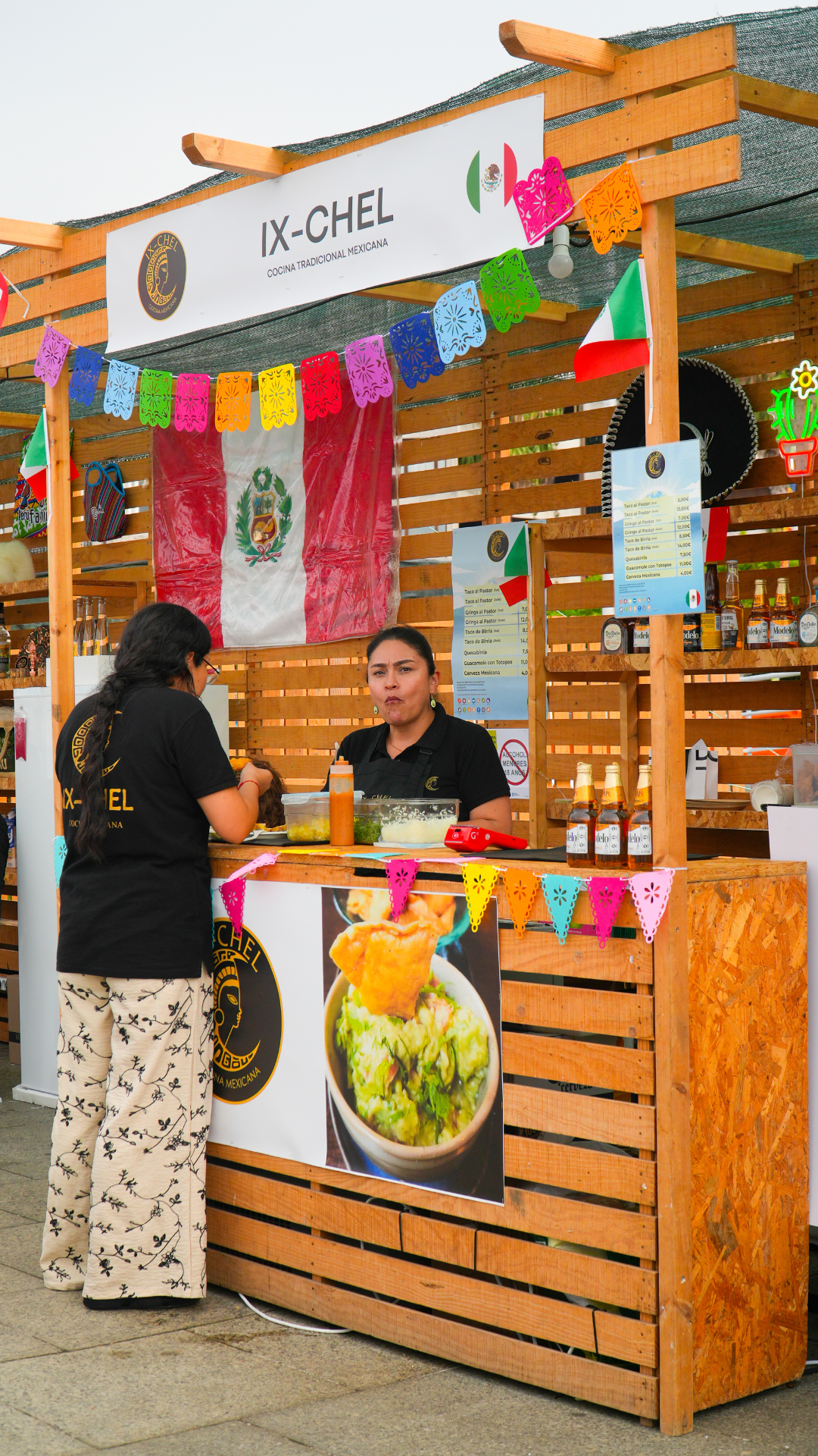 Sabores del Mundo regresa a Vigo esta Navidad con una edición en la Plaza del Berbés